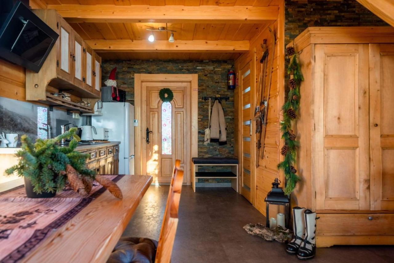 Вилла Domki Widokowe Wooden Luxury Chalet Зомб Экстерьер фото