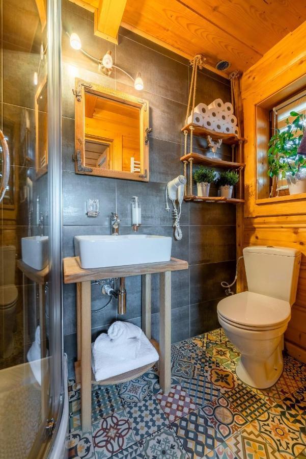 Domki Widokowe Wooden Luxury Chalet & Jacuzzi Зомб Экстерьер фото